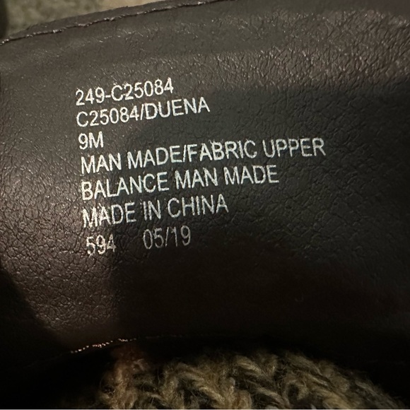 Cliffs by White Mountain Duena Lace Up Ankle Boots for Women, Size 9M - Picture 6 of 6